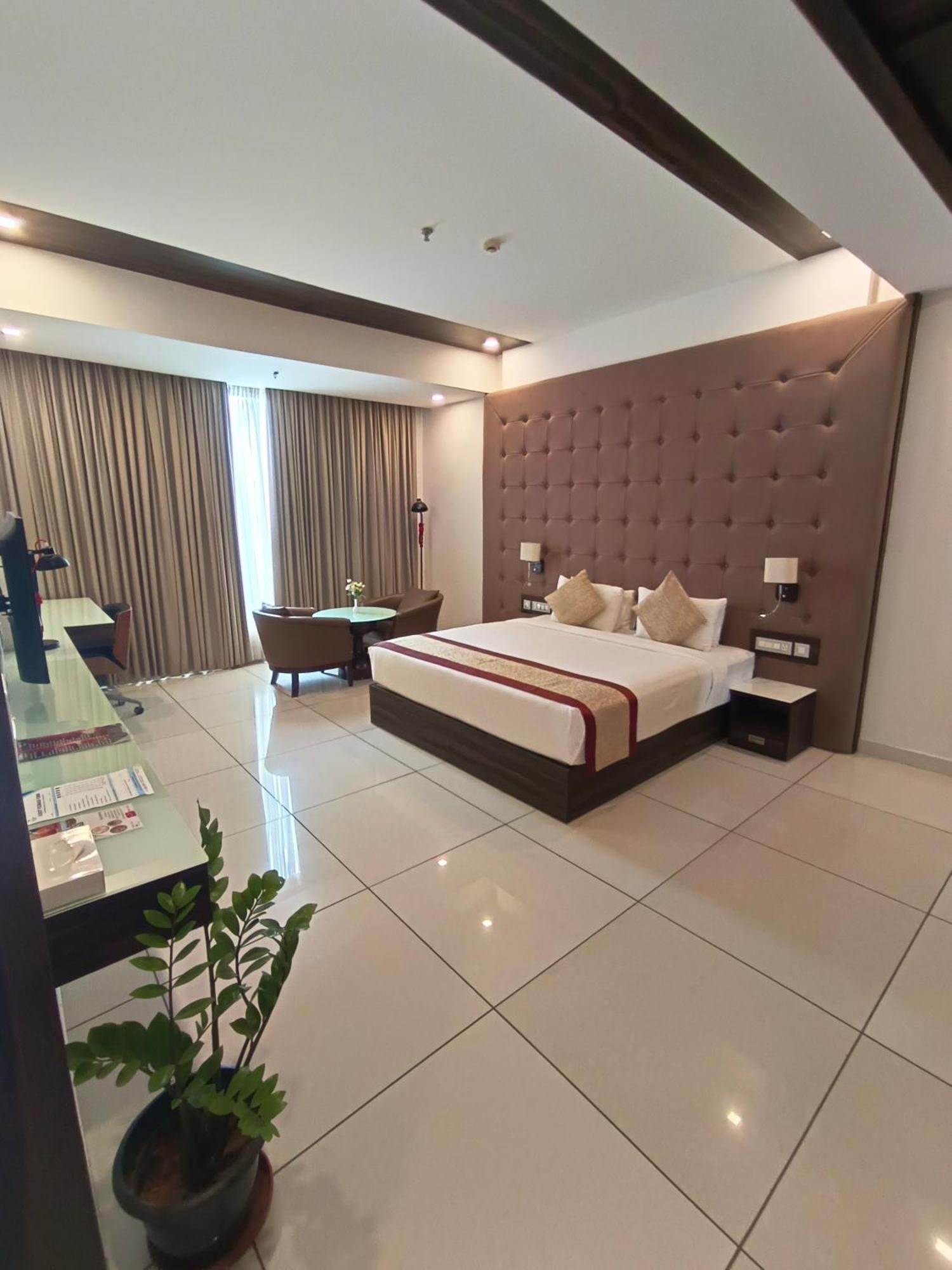 Blue Serene Resort Guruvāyūr Eksteriør bilde